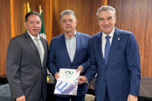 Leia mais sobre o artigo ALEMS recebe parecer favorável do TCE-MS sobre as contas do Executivo de 2024