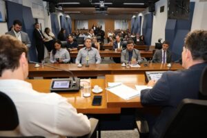 Leia mais sobre o artigo ALEMS realiza posse dos membros da Frente em Apoio ao Varejo de Comércio e Serviços