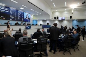 Leia mais sobre o artigo CÂMARA: Projeto do Plano Plurianual, com 347 emendas dos vereadores, será votado nesta quinta-feira