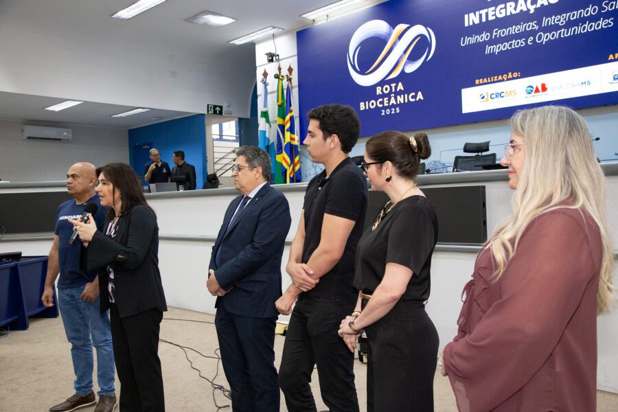 No momento, você está visualizando CÂMARA: Ministra Simone é homenageada na Casa de Leis e destaca oportunidades que serão geradas pela Rota Bioceânica
