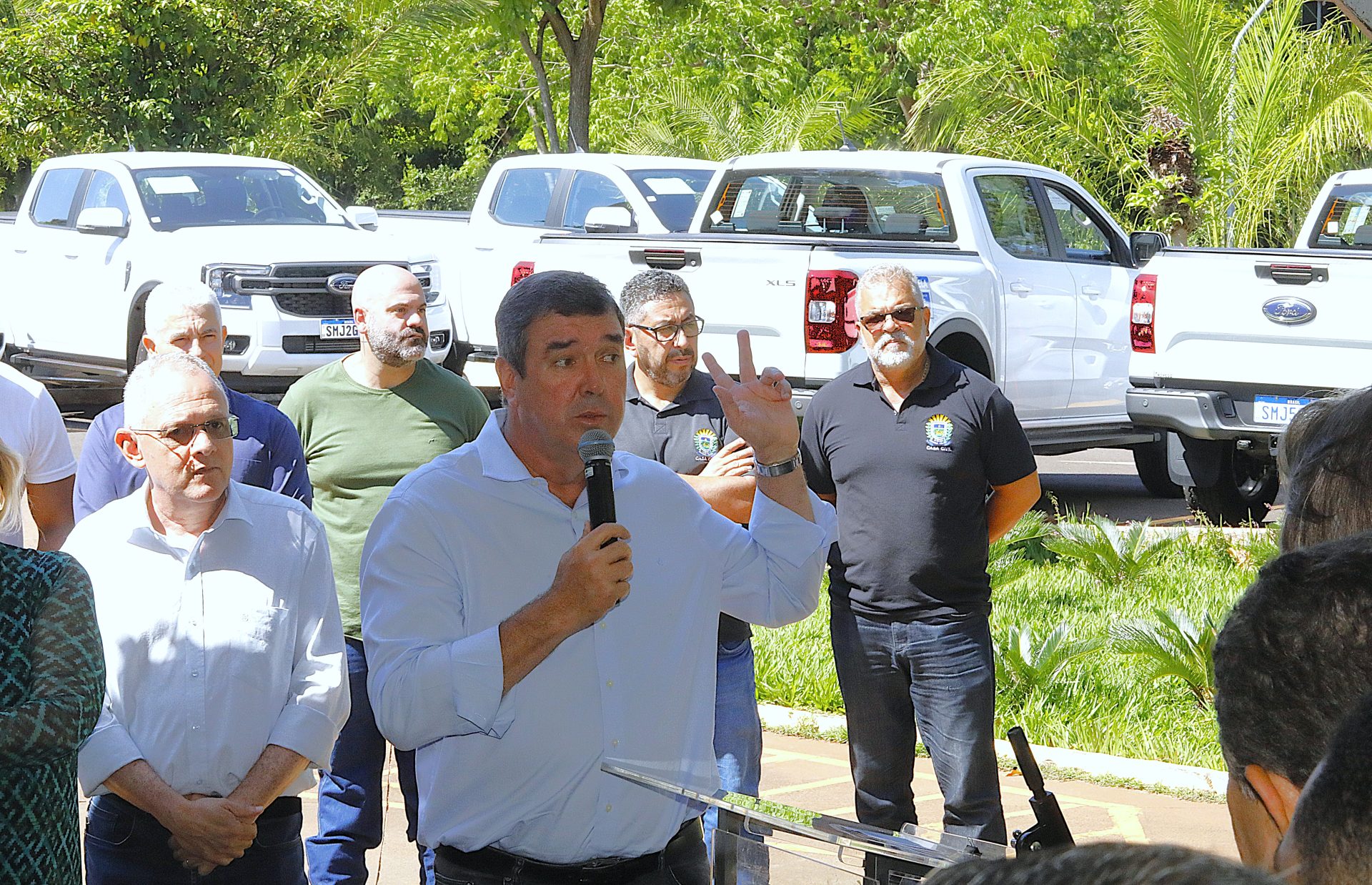 No momento, você está visualizando Para fortalecer ações de vigilância em saúde, Governo de MS entrega veículos para 14 municípios