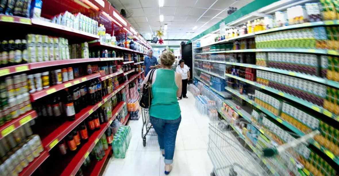 No momento, você está visualizando Boletim Focus: Pela 1ª vez neste ano, mercado financeiro estima que não haverá estouro da meta de inflação em 2025