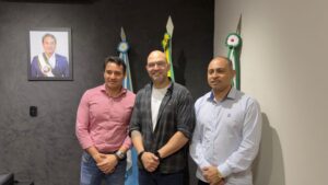 Leia mais sobre o artigo Governo do Estado e Prefeitura de Naviraí Alinham Estratégias para Expansão da Educação Regular e Profissional