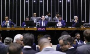 Leia mais sobre o artigo Veja o que pode mudar com o Projeto Antifacção, aprovado pela Câmara