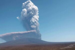 Leia mais sobre o artigo Vulcão na Etiópia entra em erupção pela primeira vez em 12 mil anos
