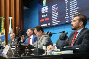 Leia mais sobre o artigo HOJE: ALEMS entrega honrarias “Arquiteto e Urbanista Celso Costa”