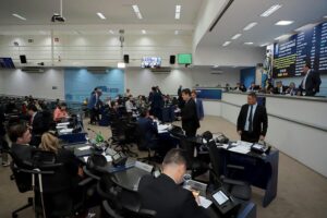 Leia mais sobre o artigo CÂMARA: Vereadores aprovam projetos de R$ 156 milhões para obras de drenagem e asfalto