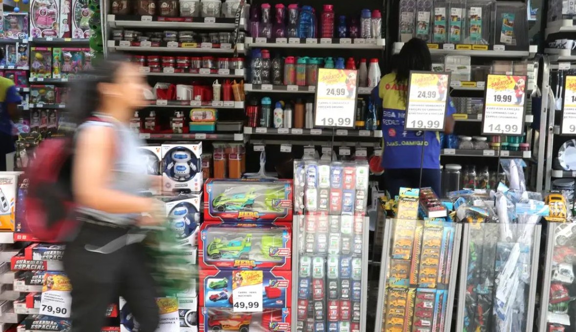 No momento, você está visualizando CNC: Comércio amplia vendas e contratações temporárias no Natal