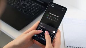 Leia mais sobre o artigo Como criar um grupo com amigos no ChatGPT