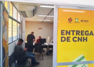 Leia mais sobre o artigo Governo lança aplicativo com aulas gratuitas para CNH e oficializa novas regras nesta terça