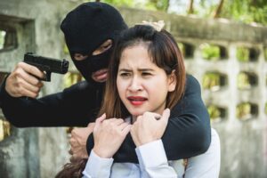 Leia mais sobre o artigo Medo da violência leva 72% dos brasileiros a mudar hábitos, aponta Datafolha