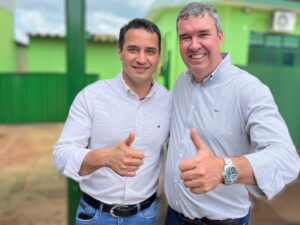 Leia mais sobre o artigo Com o Governador Riedel, Prefeitos e Deputados, Rodrigo Sacuno acompanha lançamento da Obra da MS 289 em Juti