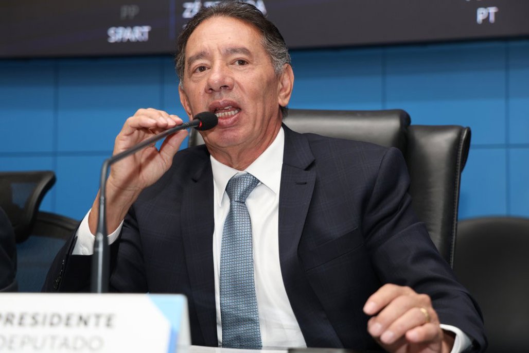 No momento, você está visualizando ALEMS: Gerson Claro destaca equilíbrio fiscal e garantia de investimentos públicos para 2026