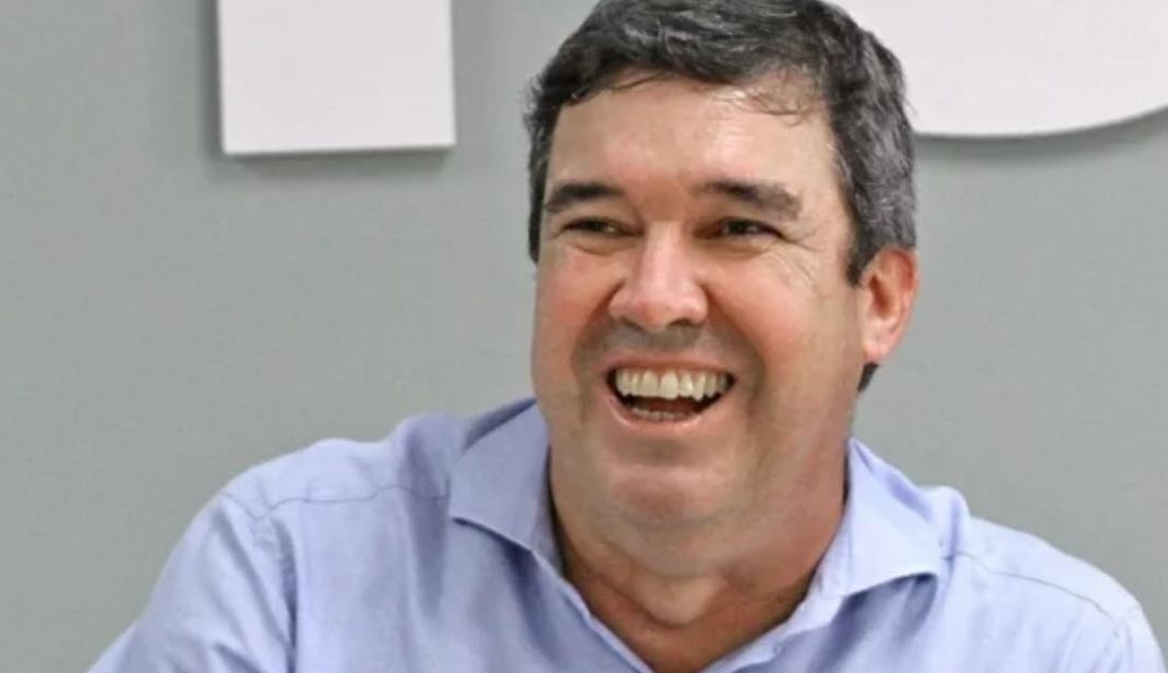 No momento, você está visualizando ELEIÇÕES 2026: Pesquisa indica vitória de Eduardo Riedel no 1º turno em MS