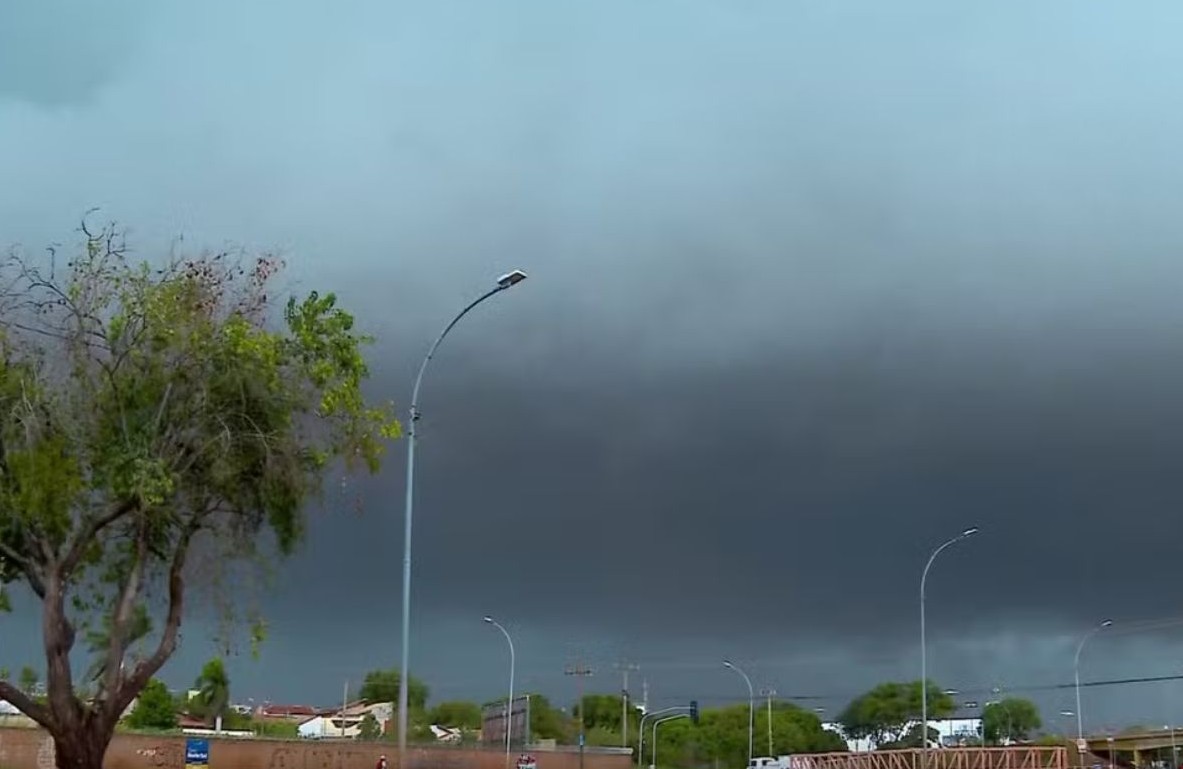 No momento, você está visualizando Campo Grande terá dia instável com chuvas e risco de temporais, afirma Cemtec