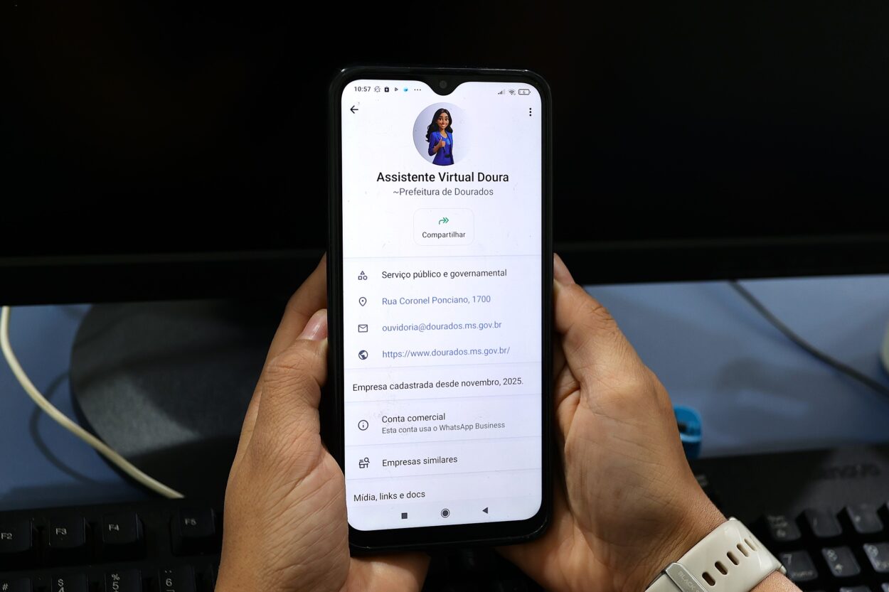 No momento, você está visualizando Prefeitura lança atendente virtual “Doura” e inicia modernização dos serviços públicos