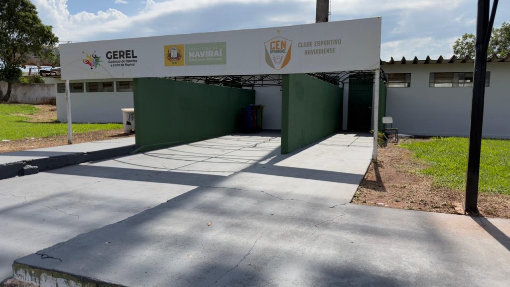 No momento, você está visualizando Prefeito determina reformas no estádio Virotão