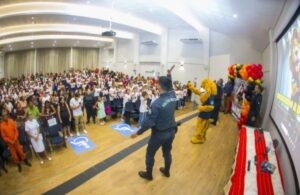 Leia mais sobre o artigo Corumbá encerra atividades do PROERD com participação de 250 alunos da rede municipal