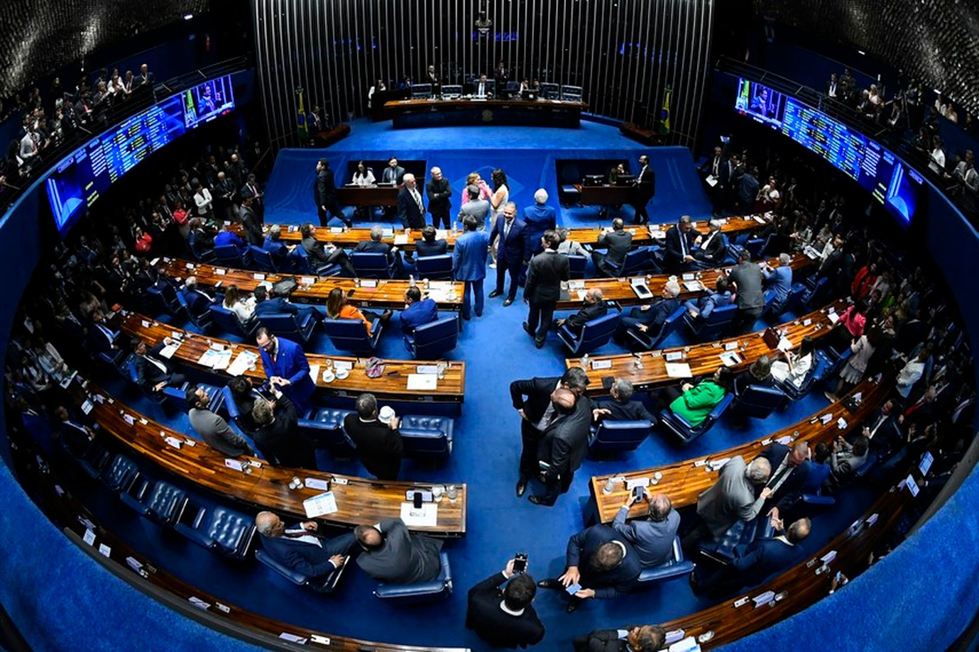 No momento, você está visualizando Senado aprova Projeto Antifacção para combate ao crime organizado; texto volta à Câmara