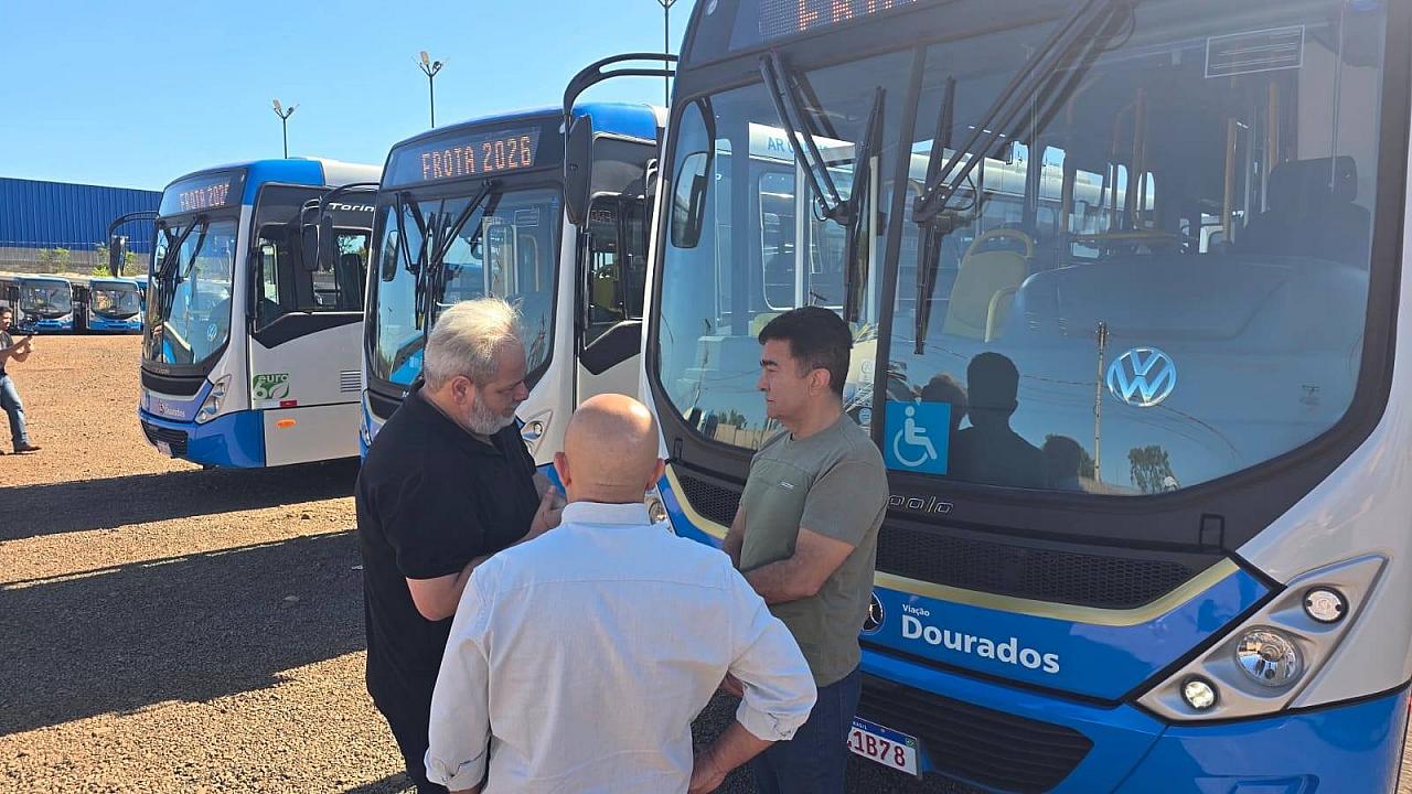 No momento, você está visualizando Transporte público de Dourados recebe 4 novos ônibus e amplia conforto aos usuários