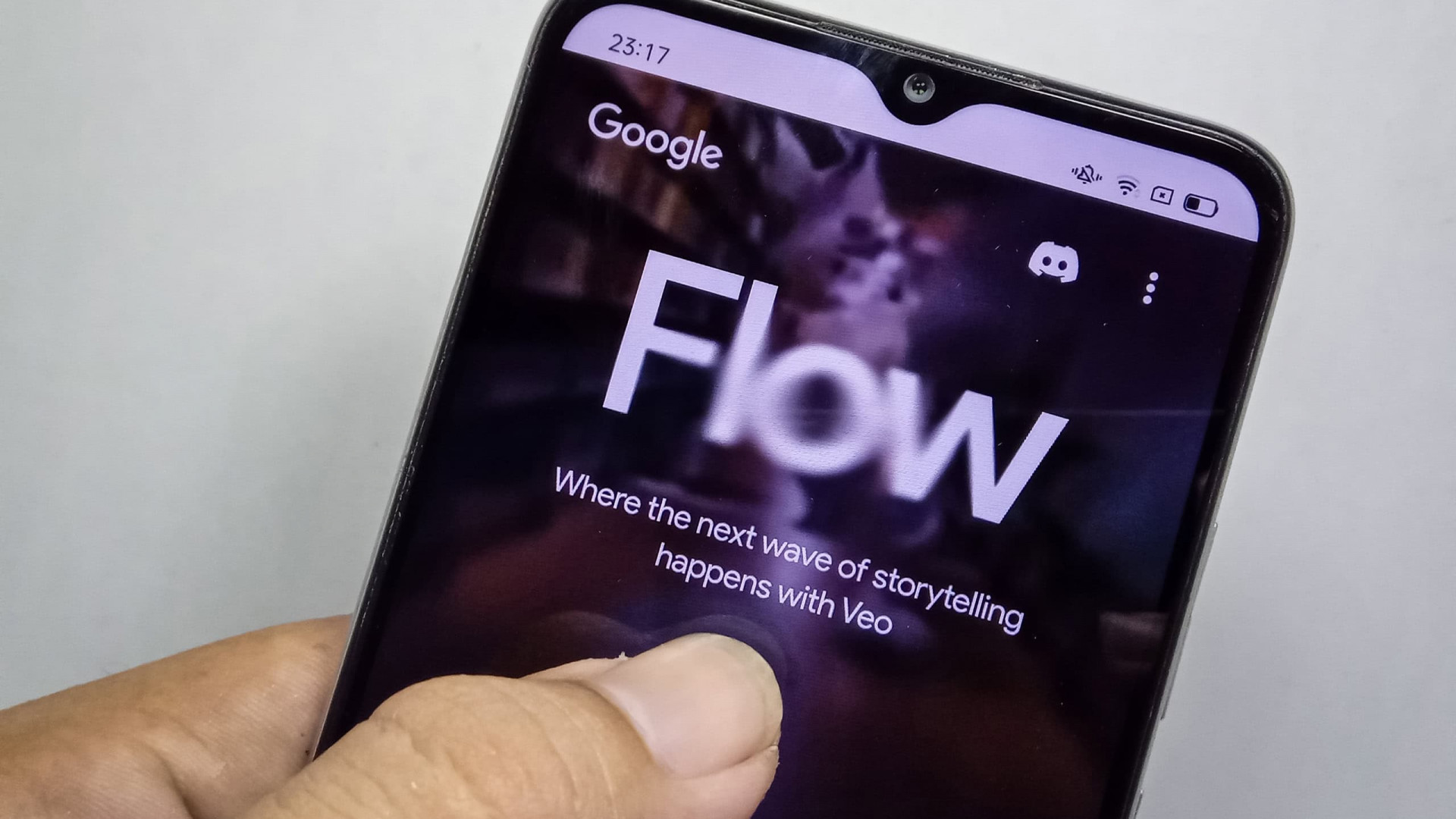 No momento, você está visualizando FLOW: Google libera estúdio de cinema com IA para empresas e escolas