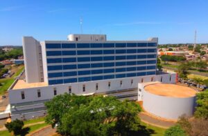 Leia mais sobre o artigo Governo do Estado autoriza concurso com 194 vagas para Hospital Regional de MS