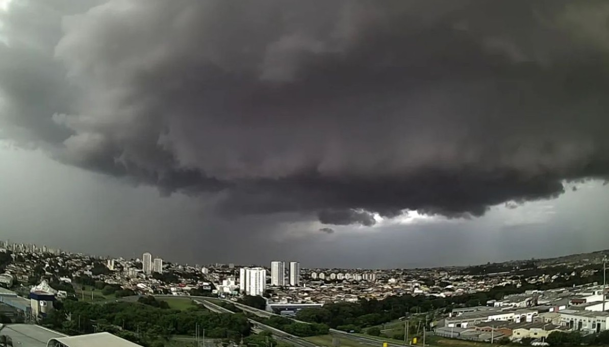 No momento, você está visualizando Fim de semana terá calor extremo, ar seco e mudança no tempo em MS