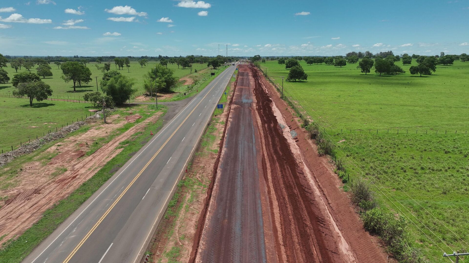 No momento, você está visualizando Obras na BR-163 continuam nesta sexta-feira; confira os trechos com desvio