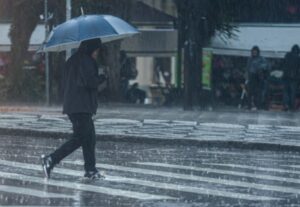 Leia mais sobre o artigo Sexta-feira começa com sol, mas termina com chuva em Campo Grande