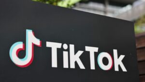 Leia mais sobre o artigo LOS ANGELES: TikTok deixa julgamento sobre vício de jovens em redes sociais