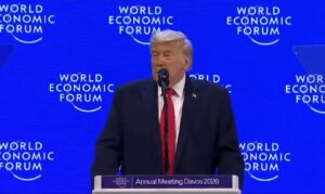 Leia mais sobre o artigo Ao lado de líderes mundiais, Trump oficializa ‘Conselho da Paz’ em cerimônia em Davos