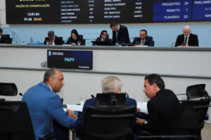 Leia mais sobre o artigo CÂMARA CG: Vereadores votam alteração no Prodes e veto do Executivo na sessão desta quinta-feira