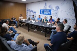 Leia mais sobre o artigo Câmara de Campo Grande se reúne antes da primeira sessão para discutir aumento da taxa de lixo