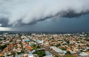 Leia mais sobre o artigo Campo Grande tem risco de temporais nesta segunda-feira