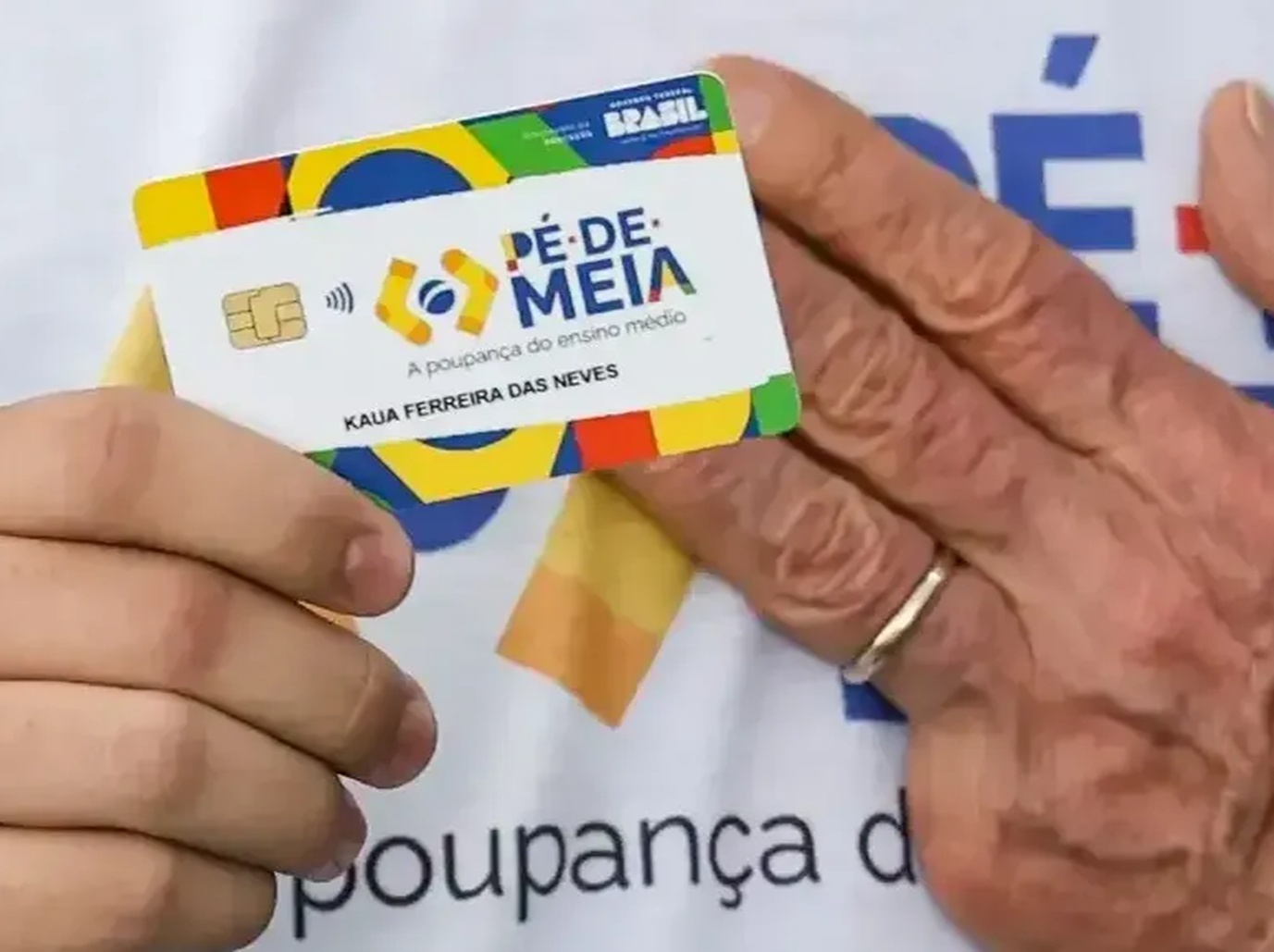 No momento, você está visualizando MEC abre cadastro para 12 mil bolsas do Pé-de-Meia 2026