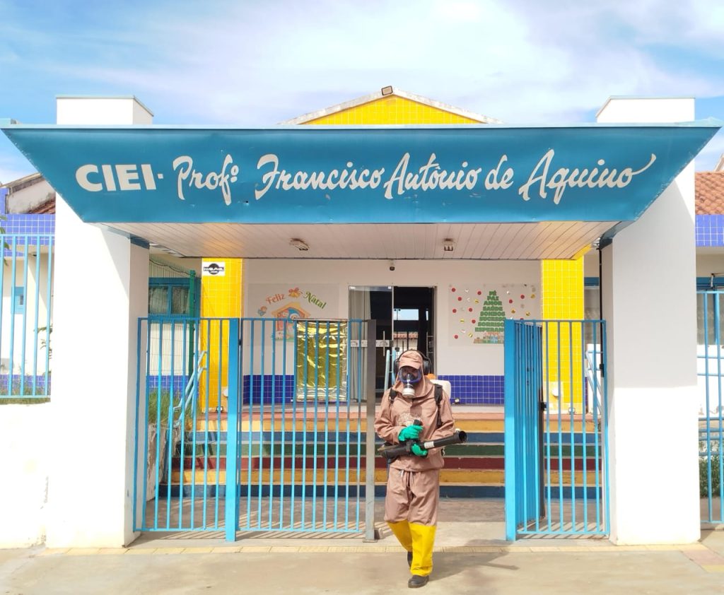 No momento, você está visualizando Prefeitura de Naviraí reforça combate à Dengue nas escolas para o retorno das aulas