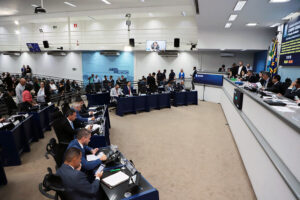 Leia mais sobre o artigo CÂMARA DE VEREADORES: Veto do Executivo ao projeto sobre Taxa do Lixo em Campo Grande é mantido