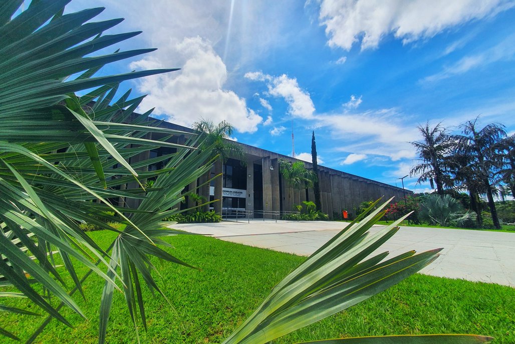 No momento, você está visualizando ALEMS: Sessões plenárias e reunião da CCJR movimentam a semana santa na ALEMS