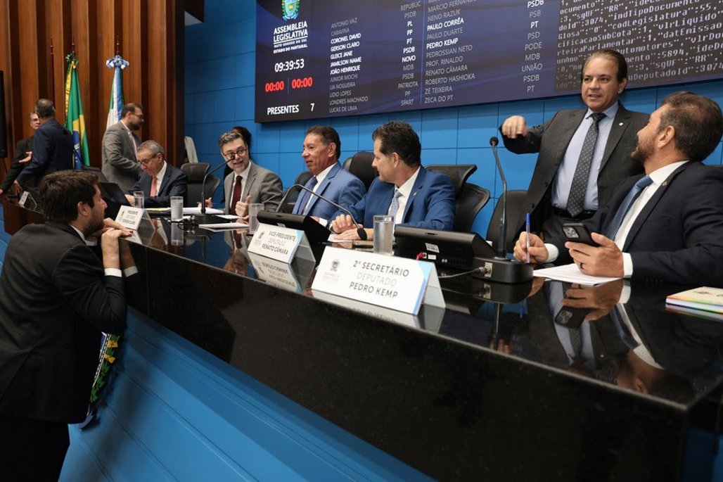 No momento, você está visualizando ALEMS: Aprovadas propostas sobre regras de contratos da Agehab e encontro de violeiros