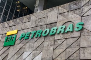 Leia mais sobre o artigo Impasse no diesel e eventual greve de caminhoneiros preocupam na Petrobras