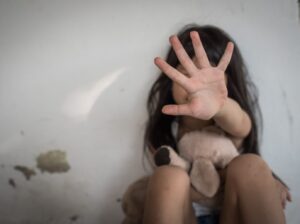 Leia mais sobre o artigo Governo sanciona lei que reforça proteção a vítimas de estupro de vulnerável