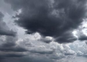 Leia mais sobre o artigo MS enfrenta calor de até 40 °C antes da chegada de frente fria