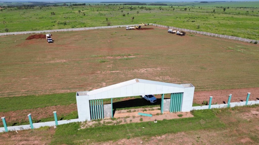 No momento, você está visualizando Prefeitura de Naviraí inicia construção de jazigos no novo Cemitério Municipal