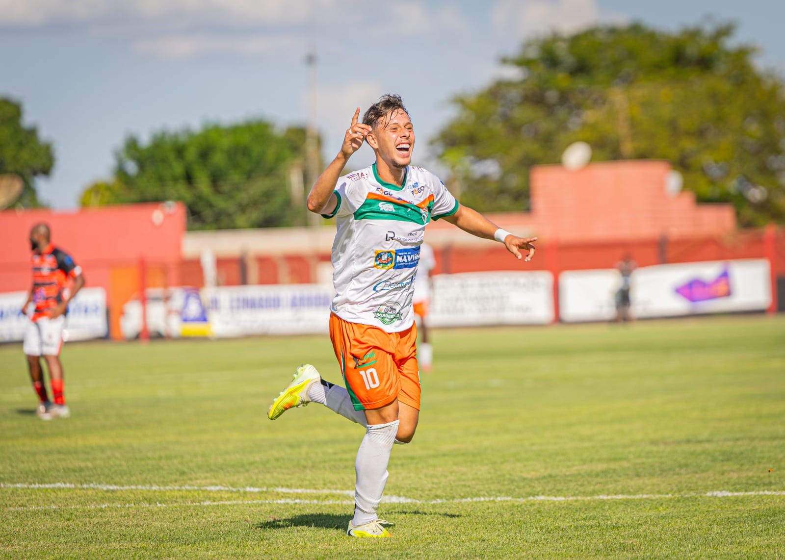 No momento, você está visualizando Naviraiense rumo ao título estadual; classificado às semifinais, clube sonha com série D e Copa do Brasil