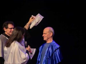 Leia mais sobre o artigo Ney Matogrosso recebe título de doutor honoris causa da UFMS