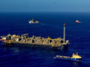 Leia mais sobre o artigo Petróleo cai após previsão de Trump sobre fim da guerra no Oriente Médio