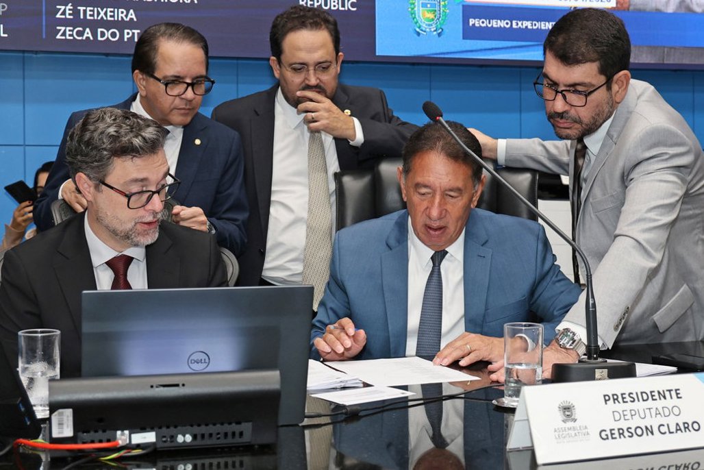 No momento, você está visualizando ALEMS: Dia Estadual da Advocacia e entrega de título são aprovados