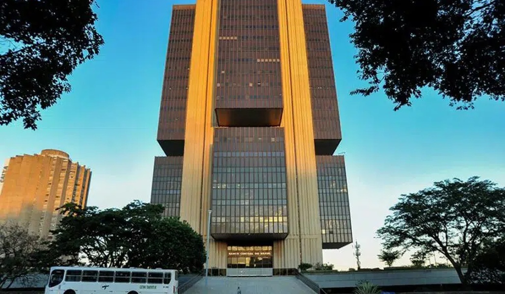 No momento, você está visualizando Banco Central reduz Selic para 14,5% ao ano em meio a conflito no Oriente Médio