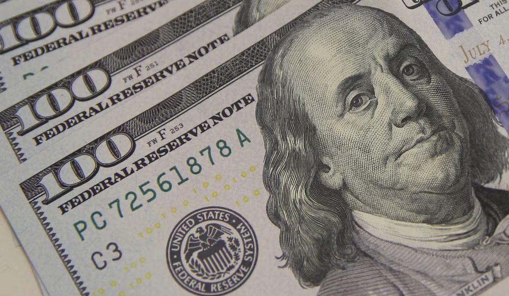 No momento, você está visualizando Dólar abaixo de R$ 5 e quedas consecutivas refletem confiança de investidores no Brasil