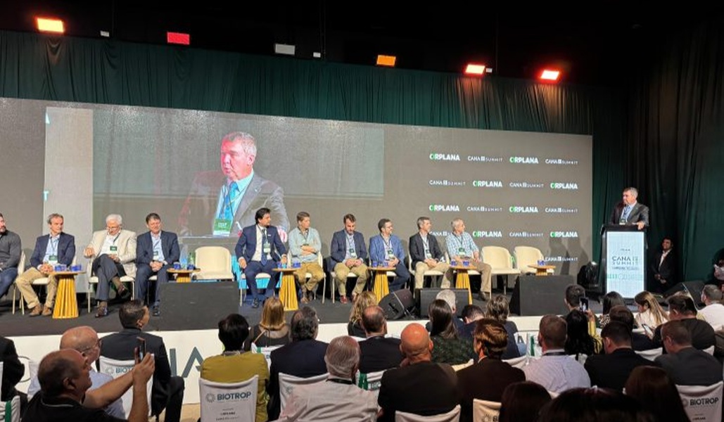 No momento, você está visualizando AGRO: Eduardo Riedel destaca força do setor sucroenergético e papel estratégico de MS no Cana Summit